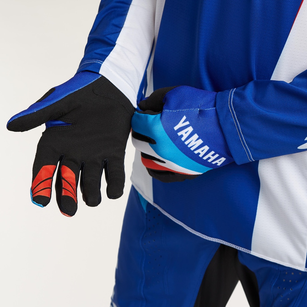 QM2-6MXG1-E8-0L-26-MX-gloves-Men-Murray-EU-Studio-001.jpg